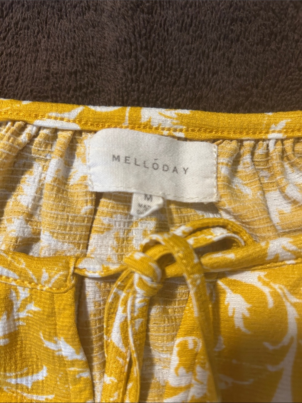 MELLODAY Yellow Floral Peasant Blouse Size Medium
